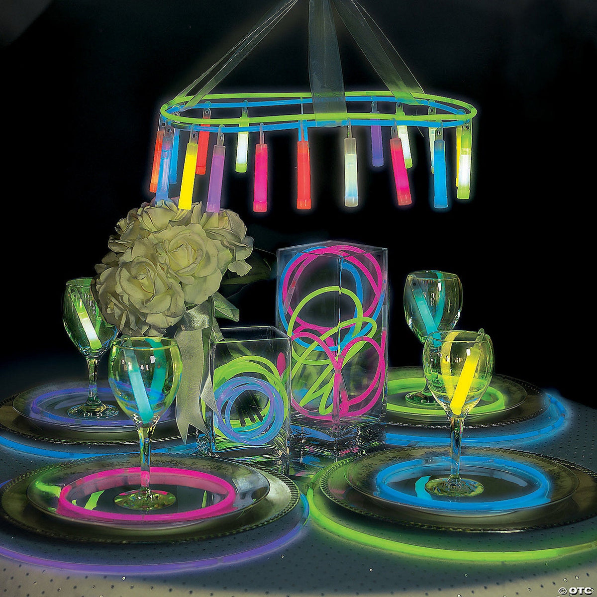 Glow Sticks by Fun Express from Instaballoons