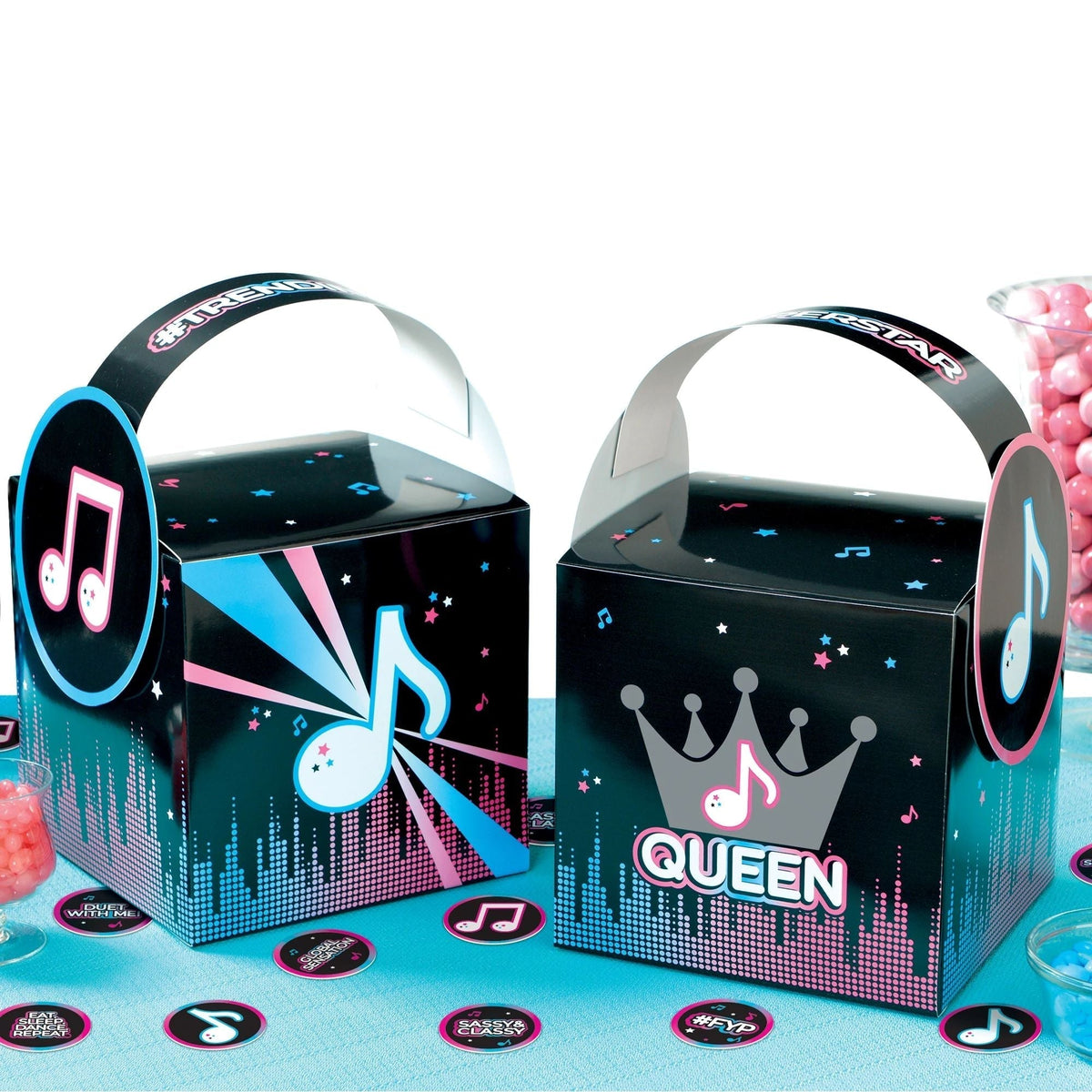 Internet Famous Centerpiece Decorating Kit - Amscan